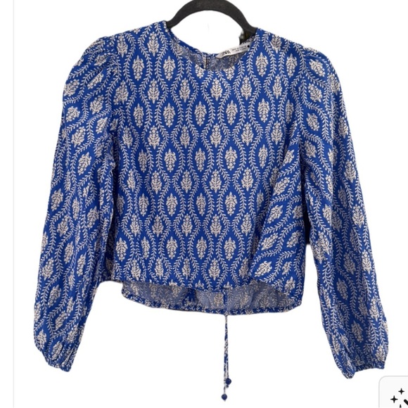 Zara Blue and Cream Leaf Print Top - Picture 2 of 6